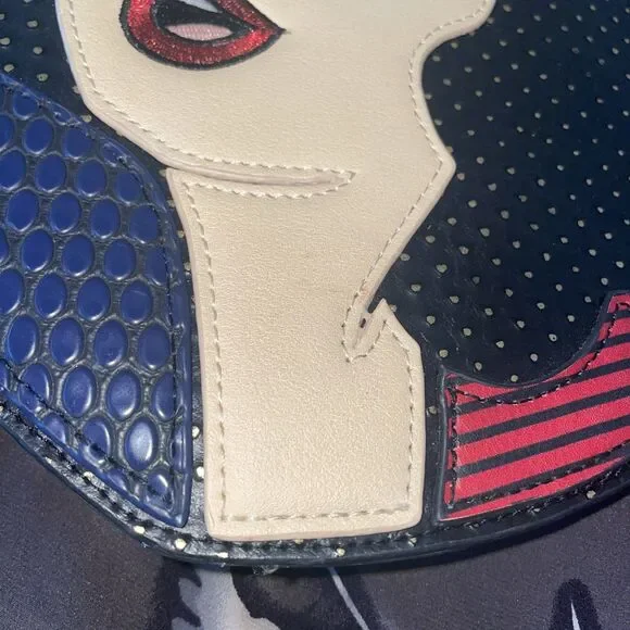 Danielle Nicole Snow White Crossbody Purse EUC - Picture 4 of 11